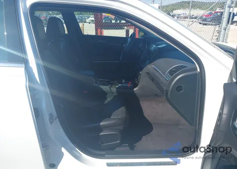 2018 Chrysler 300 Limited из США, поврежденный, VIN 2C3CCAEG9JH291972